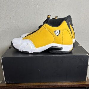 Jordan Yellow and Black Men's Shoes